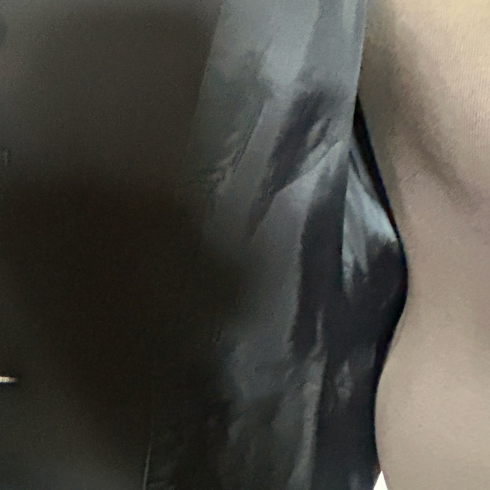 Blazer - Picture 7 of 9